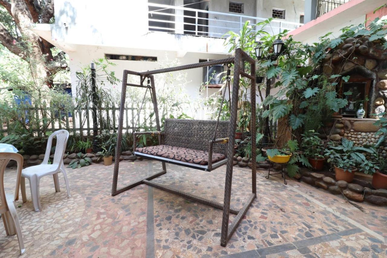 Mama Mids Home Morjim Bagian luar foto