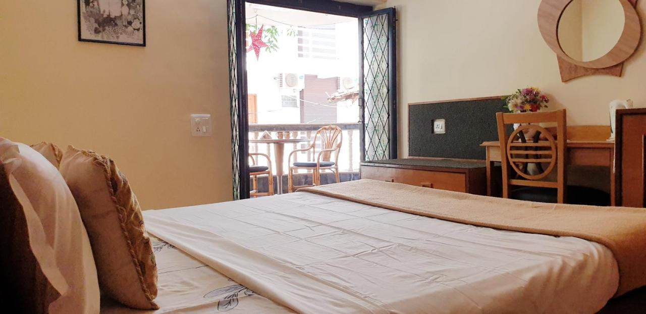 Mama Mids Home Morjim Bagian luar foto