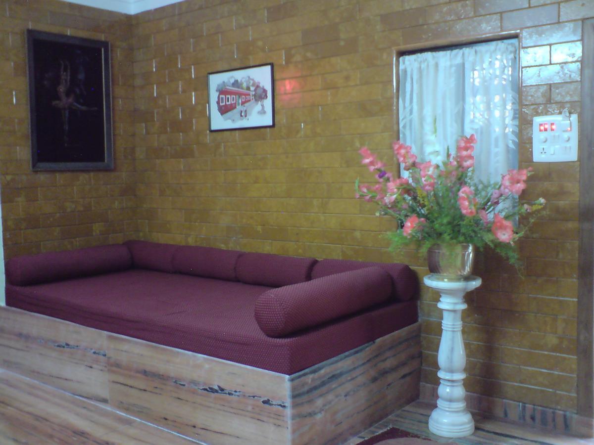 Mama Mids Home Morjim Bagian luar foto