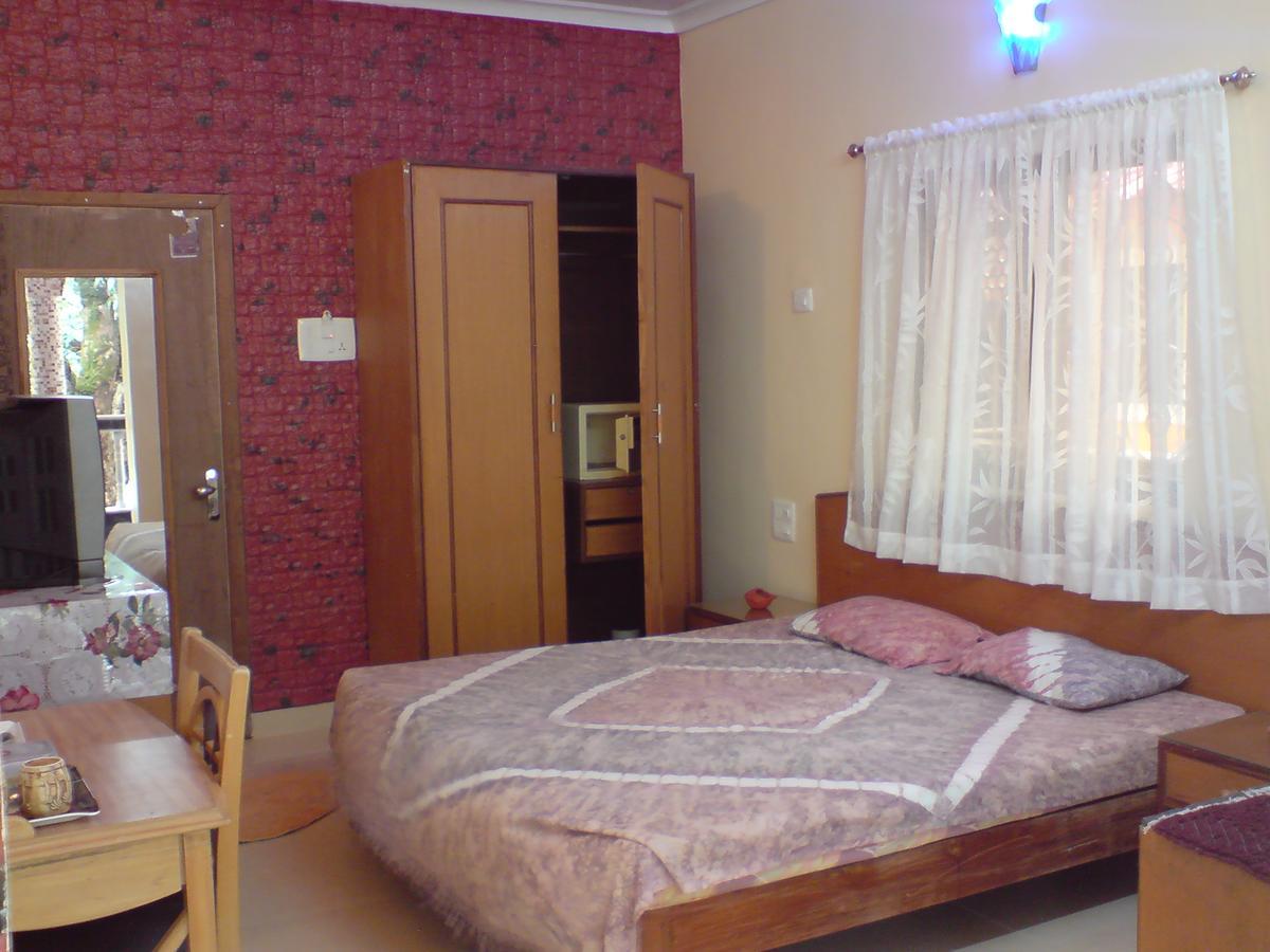Mama Mids Home Morjim Bagian luar foto